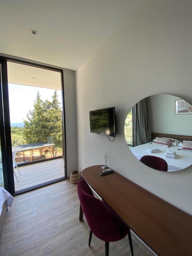 Summer Wine Boutique Hotel Dhërmi Buitenkant foto