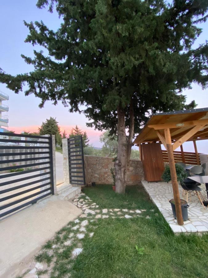 Summer Wine Boutique Hotel Dhërmi Buitenkant foto
