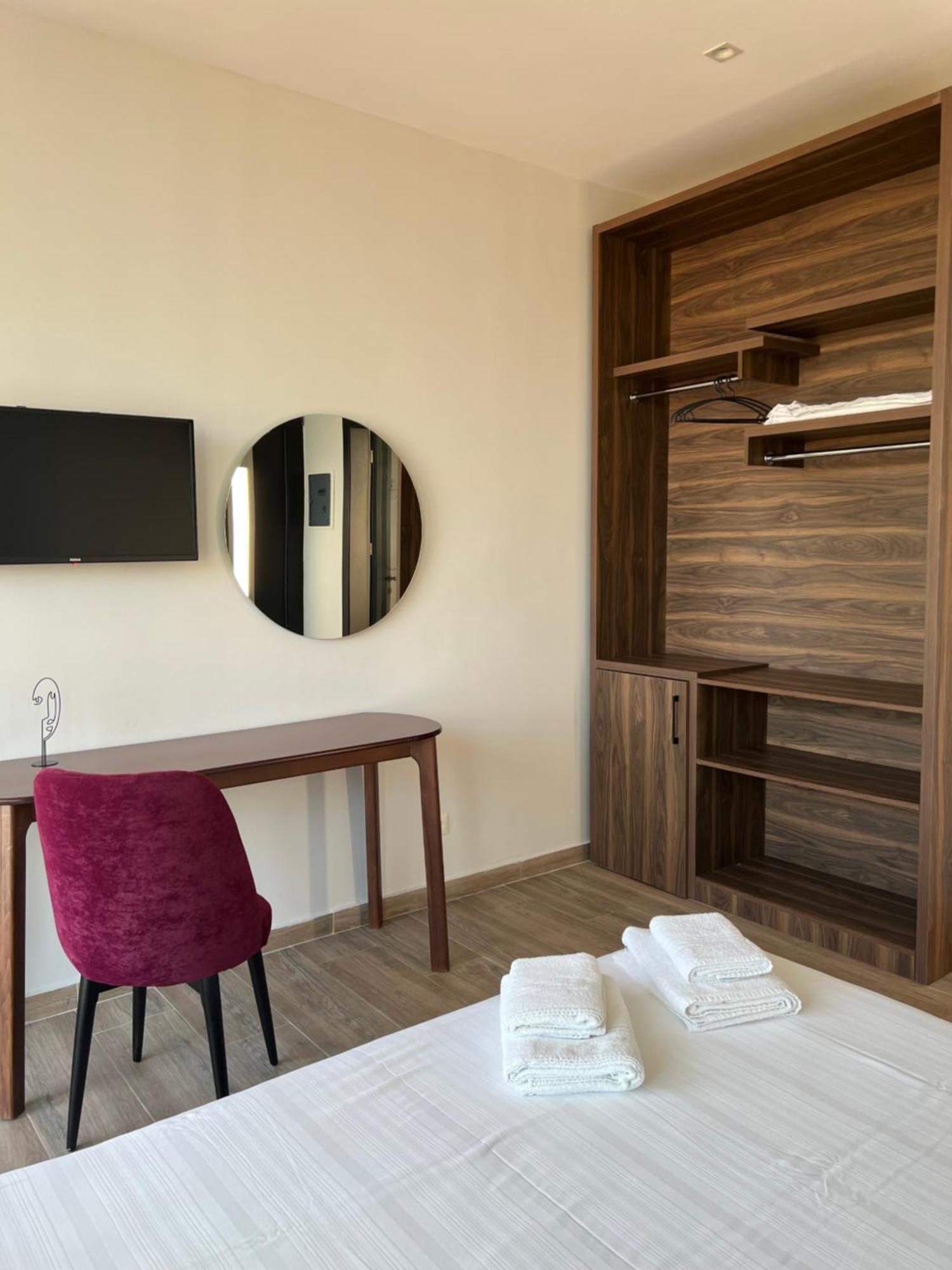 Summer Wine Boutique Hotel Dhërmi Buitenkant foto