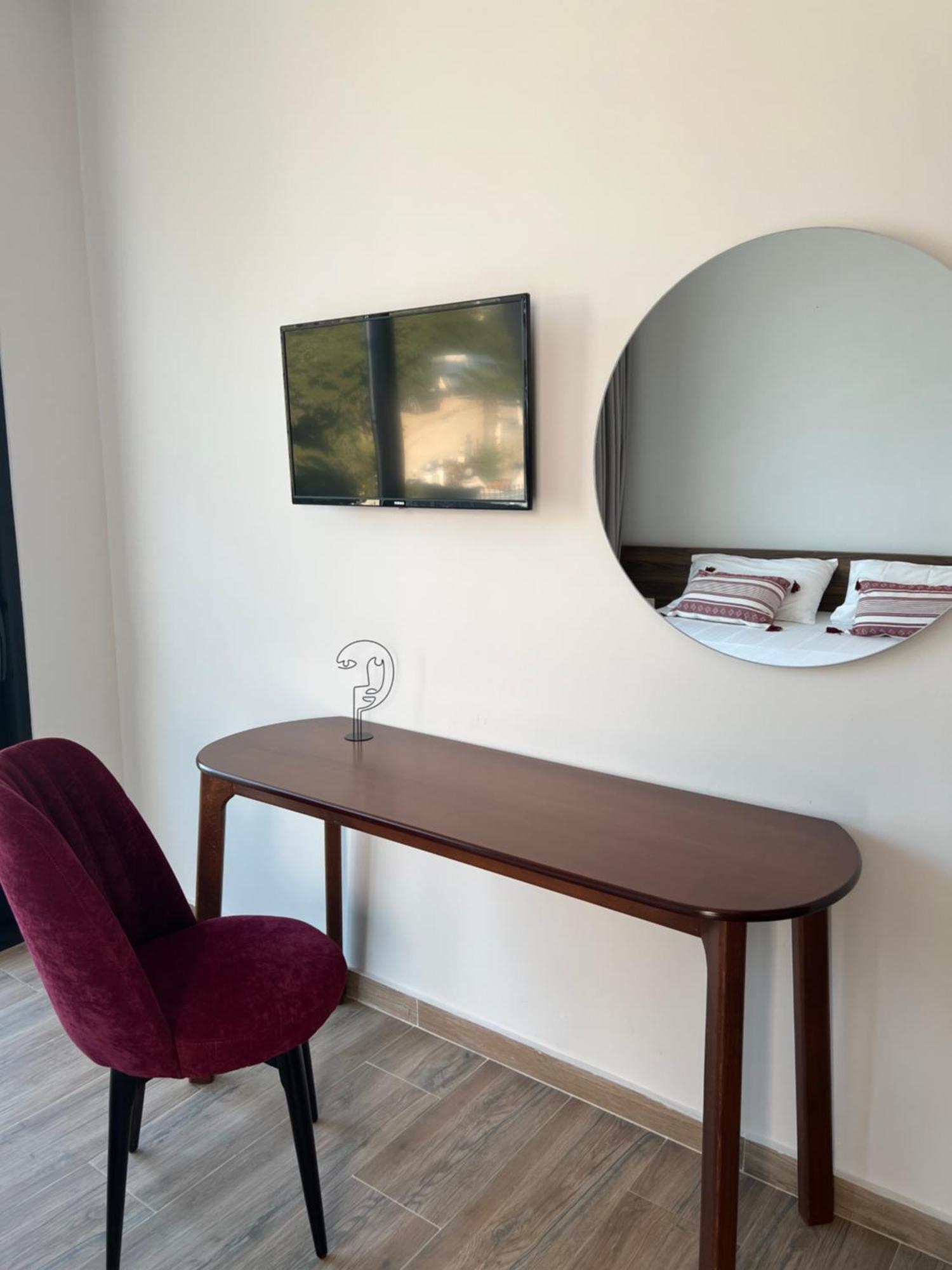 Summer Wine Boutique Hotel Dhërmi Buitenkant foto