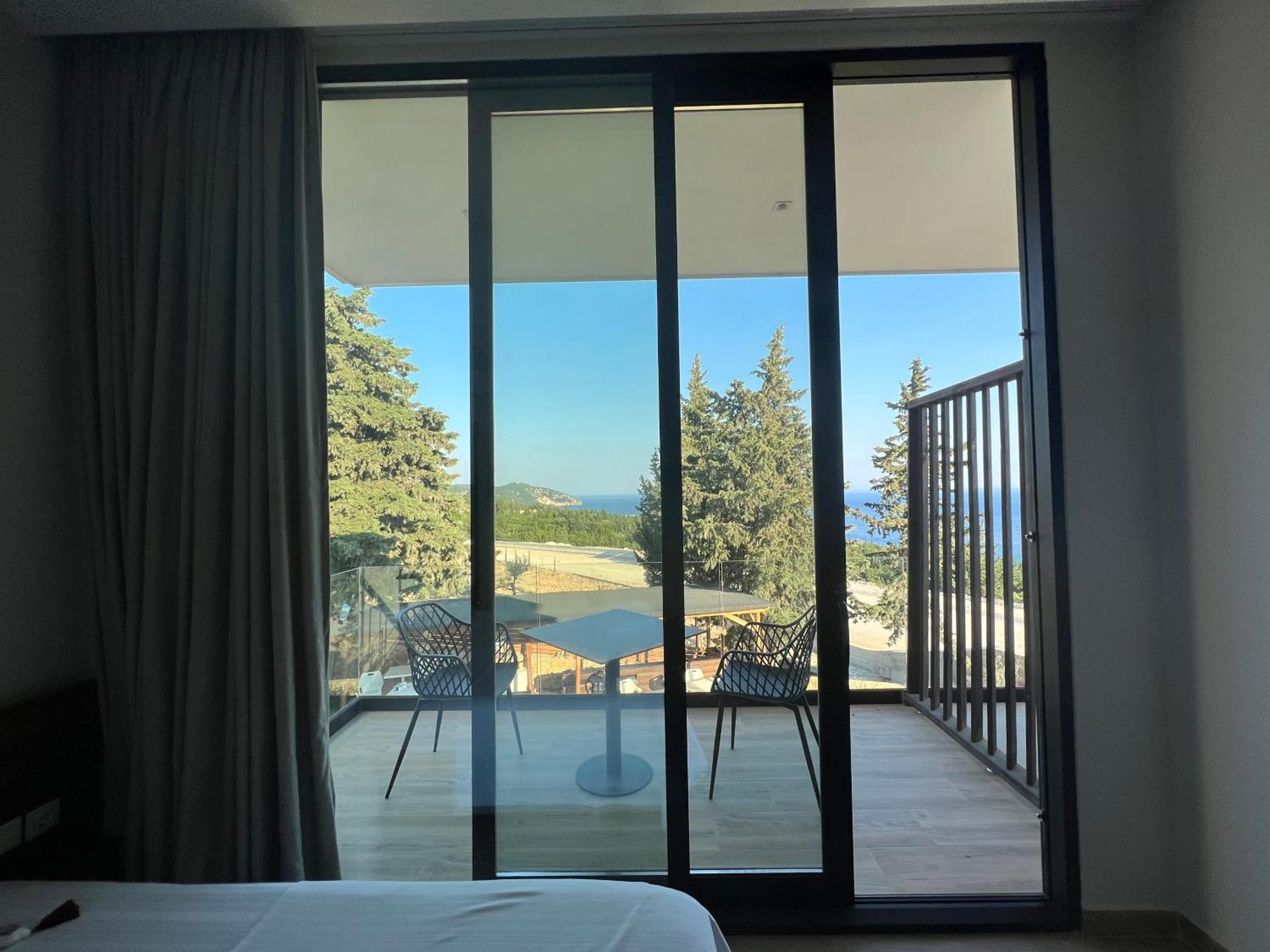 Summer Wine Boutique Hotel Dhërmi Buitenkant foto