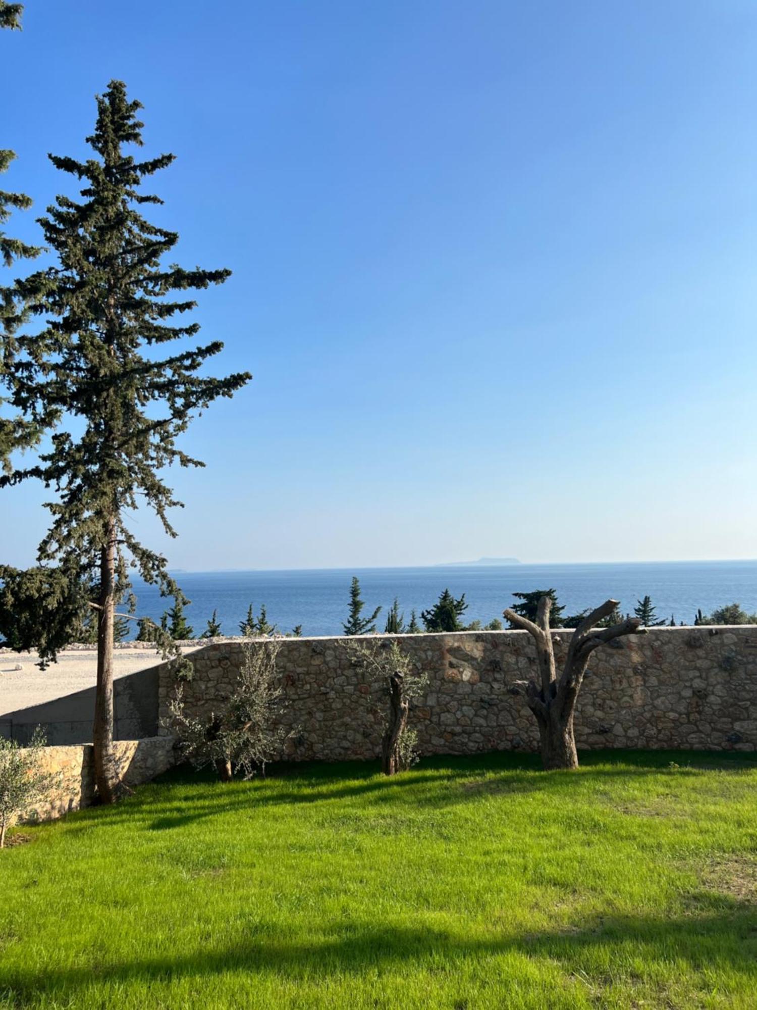 Summer Wine Boutique Hotel Dhërmi Buitenkant foto